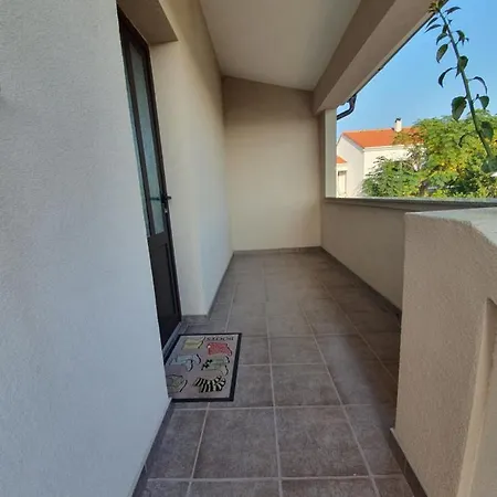Apartman Silvia Apartment Mandre